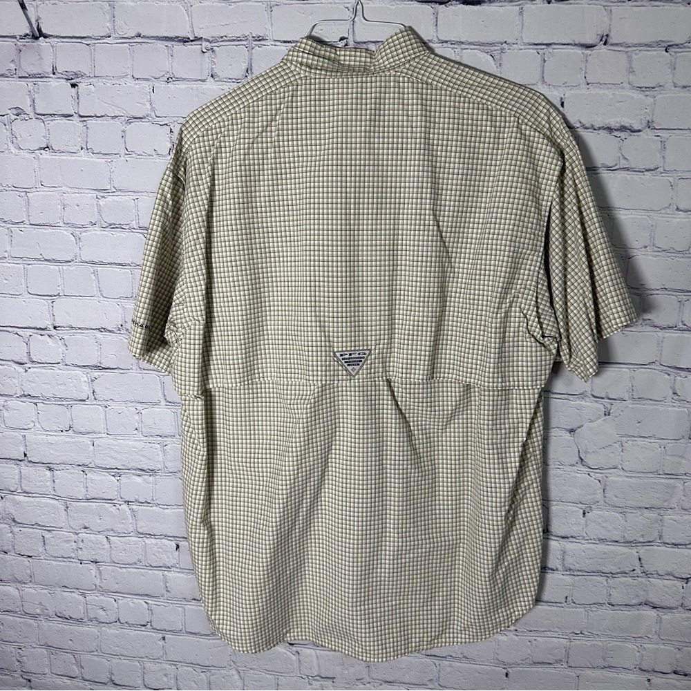 Columbia Men's Tan Checkered Button Down Shirt - Picture 2 of 3